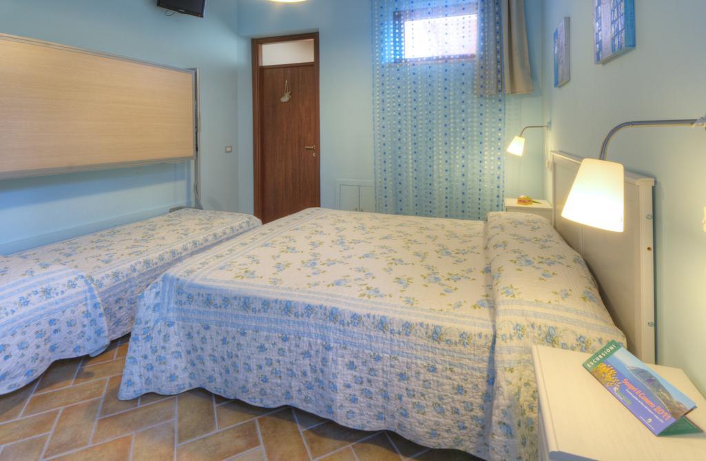 Locanda Del Picchio Loreto Habitación foto